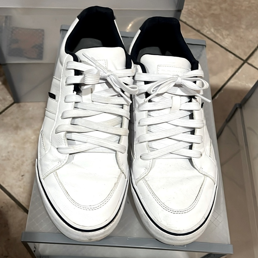 White Dokers sneakers size 9.5 W